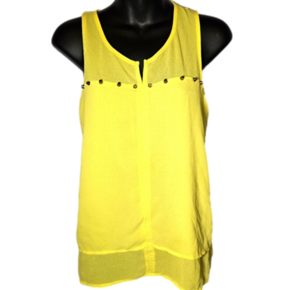 Charlotte Russe Tops - Charlotte Russe tank top size small